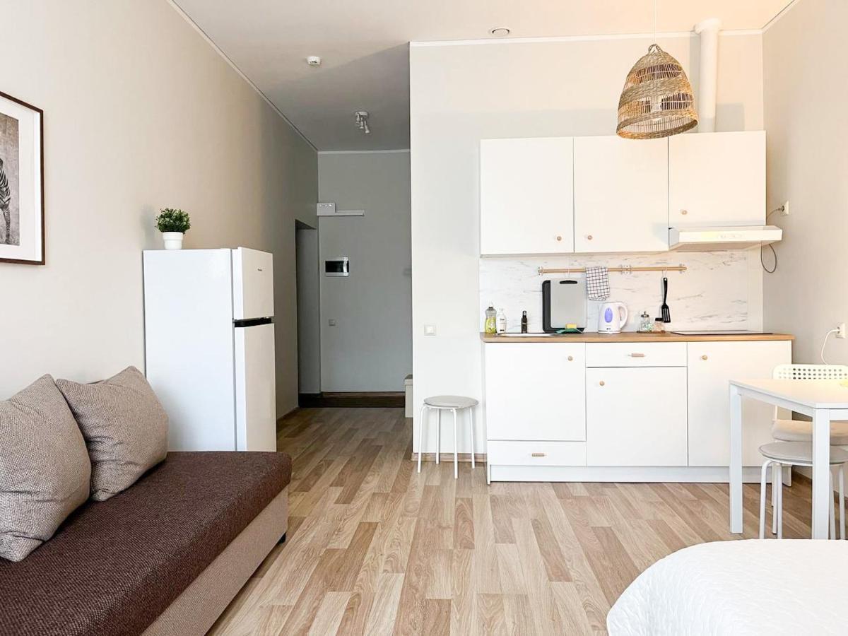 Cosy Apartment In Riga With Free Parking Luaran gambar